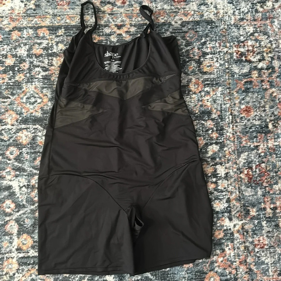 Cacique Open-Bust Thigh Shaper - BLACK - Picture 4 of 5